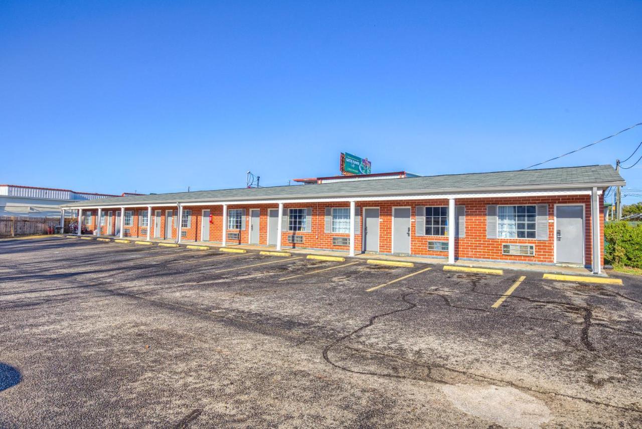 Adams Inn Dothan Exterior foto